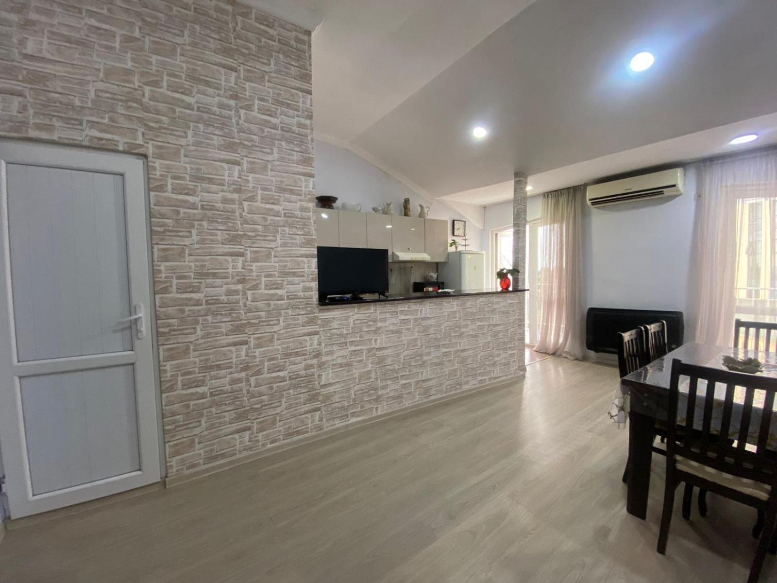באטומי Apartment On Luka Asatiani 2 מראה חיצוני תמונה
